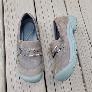 Keen Kaci III Dark Earth/Canteen Oiled Leather Floral Slip-on Oxford Loafer Shoe